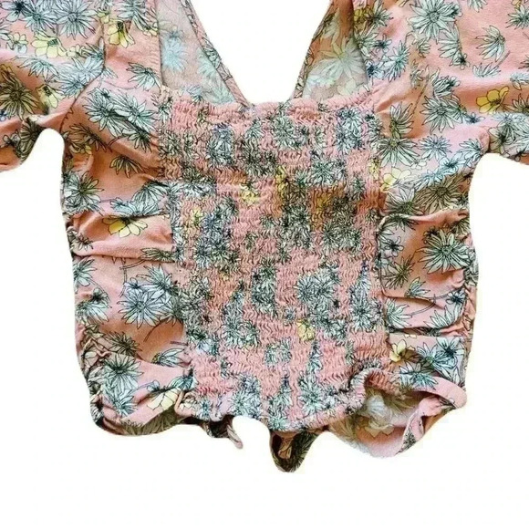 Women's Sophie Rue Ruched Crop Top Dusty Mauve Floral, Size Extra Small Pink - Picture 5 of 6